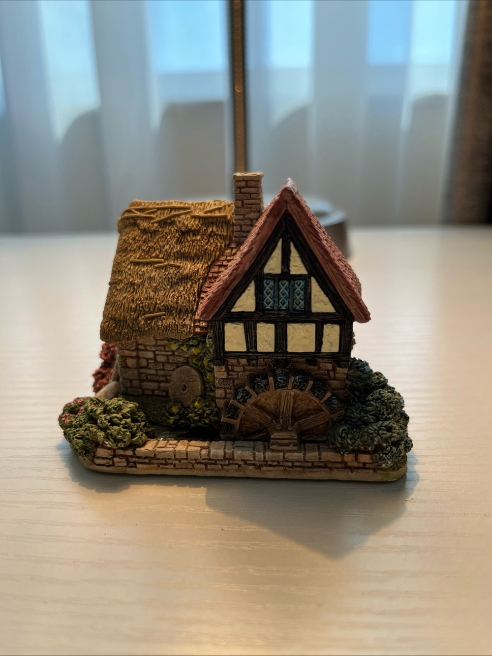 Vintage 1994 Lilliput Lane Waterside Mill cottage figurine L0667